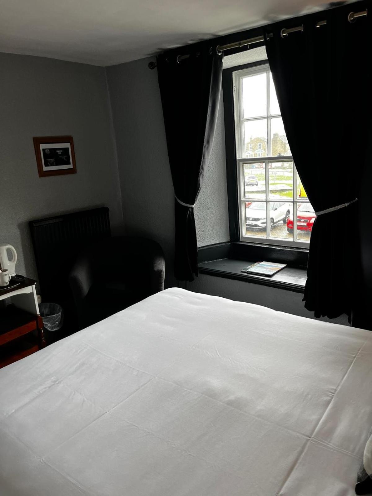 Black Bull Hotel Reeth Kültér fotó